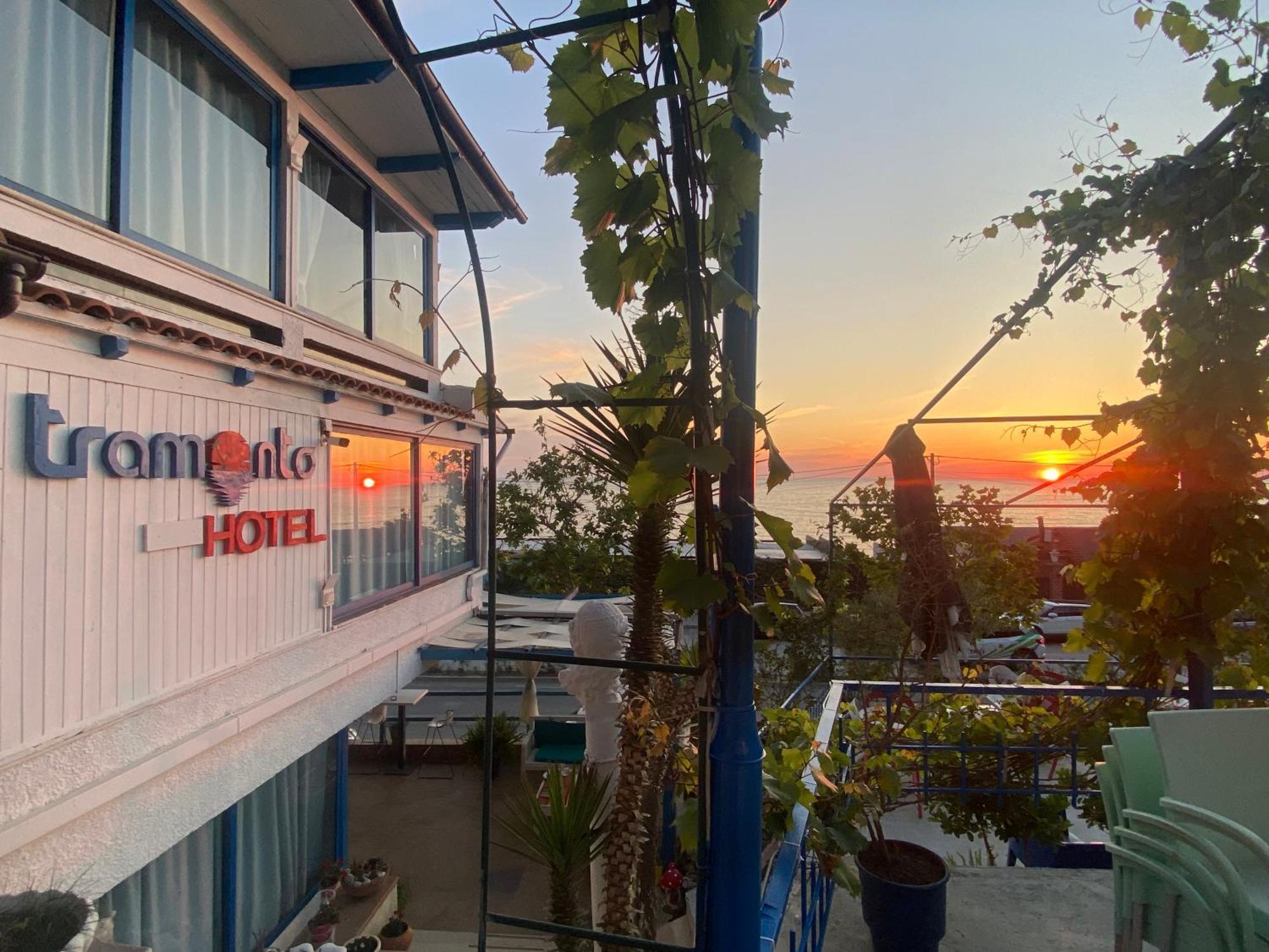Tramonto Hotel Durres Exterior photo